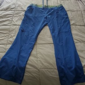 Womens medium activate medium couture scrub pant